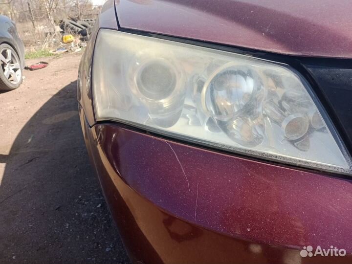 Фара передняя Geely Emgrand