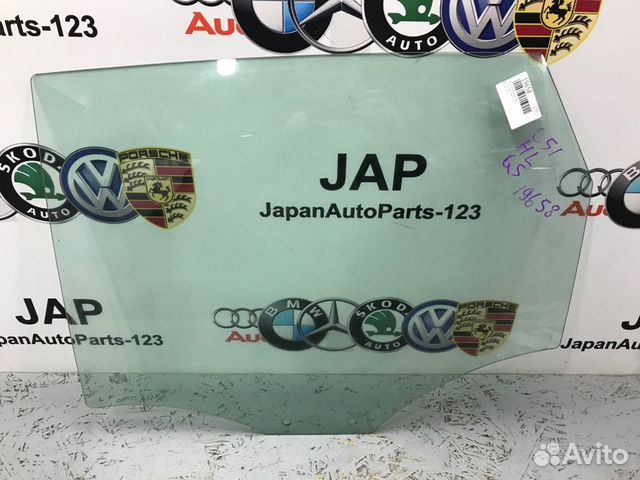 Стекло двери заднее левое Audi Q5 8R cdnc 2011