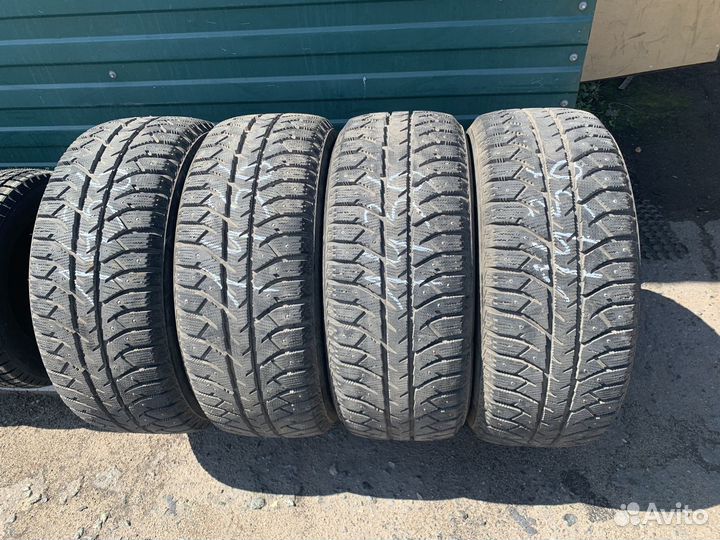 Bridgestone Ice Cruiser 7000 255/55 R18