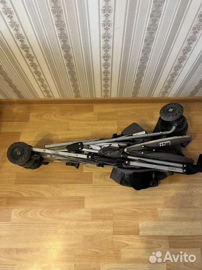 Коляска тресть maclaren