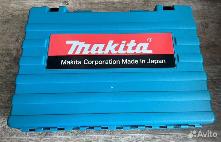 Аккумуляторный набор makita 3 в 1 гайковерт 700н