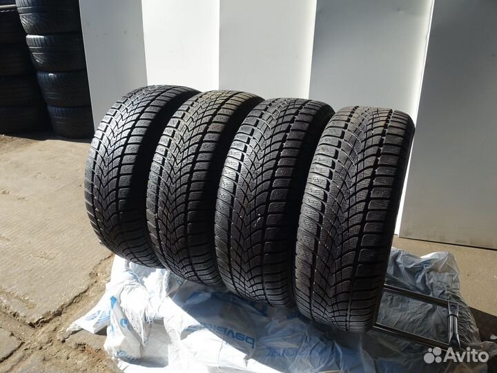 Dunlop SP Winter Sport 4D 225/45 R17