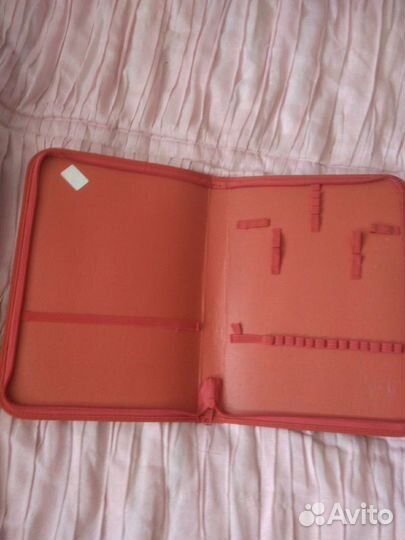 Папки новые для занятий творчеством