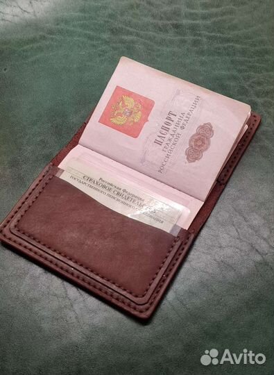 Кожаная обложка на паспорт