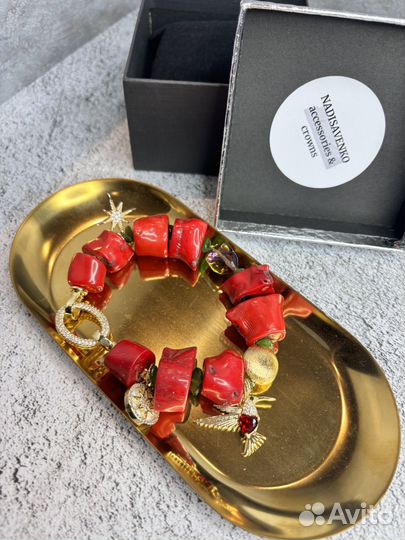 Корраловый браслет