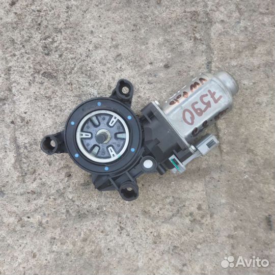 Моторчик стеклоподъёмника левого заднего VW Polo