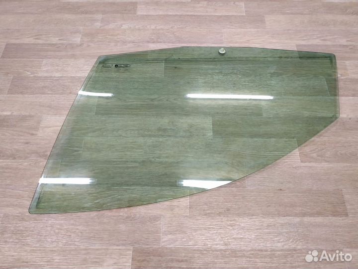 Стекло двери передней левой Ford Fusion 2002-2012