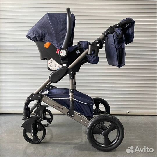 Детская прогулочная коляска Luxmom