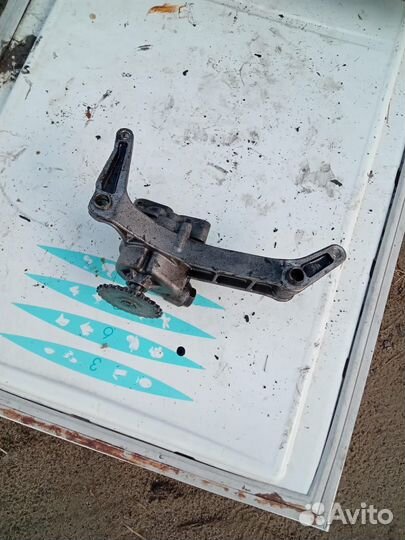 Двигатель в разборе D4CB Kia Sorento 1 2008