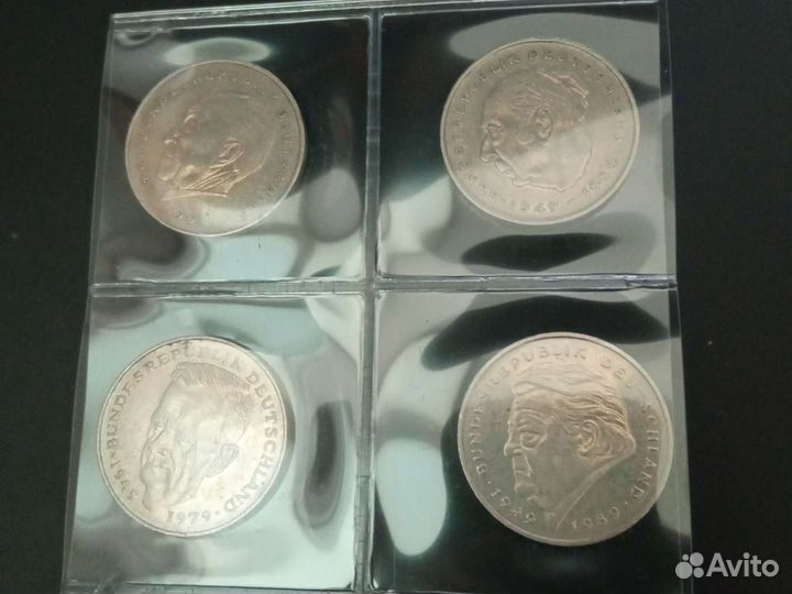 Альбом с монетами