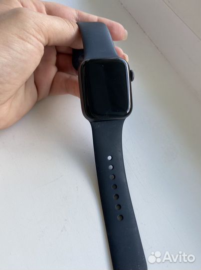 Продаю apple watch se 40mm