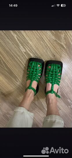 Сандали женские