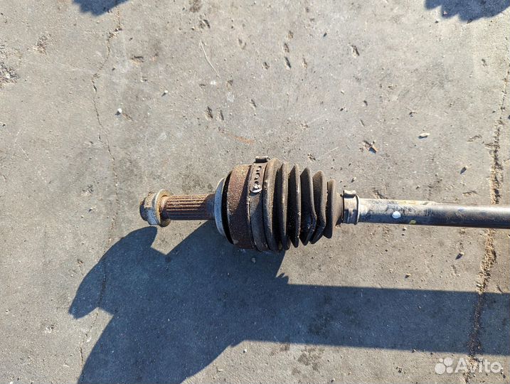 Привод Honda Fit GD1 L13A Прав. Перед