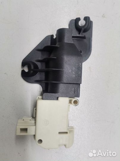 Замок бардачка Audi A6 C6 3.2 2007