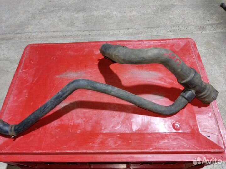 Шланг на радиатор Volkswagen Passat B5 седан 1.8