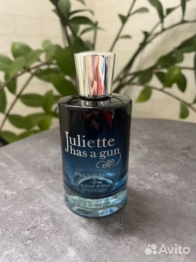 Пустые флаконы духов