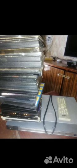 DVD BBK с дисками