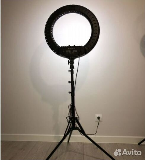 Кольцевая Светодиодная Лампа Со Штативом