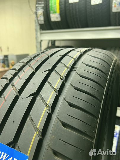 Bearway BW118 255/35 R21 123U