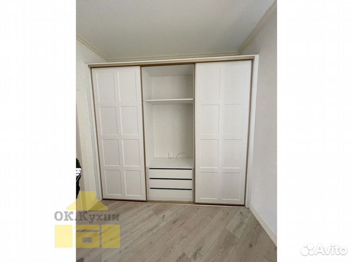 Встраиваемый шкаф