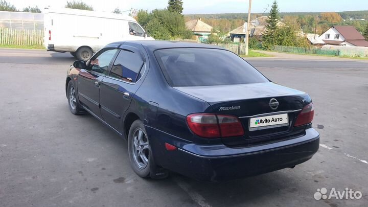 Nissan Maxima 2.0 МТ, 2002, 350 000 км