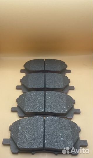 Колодки тормозные передние toyota 0446548100