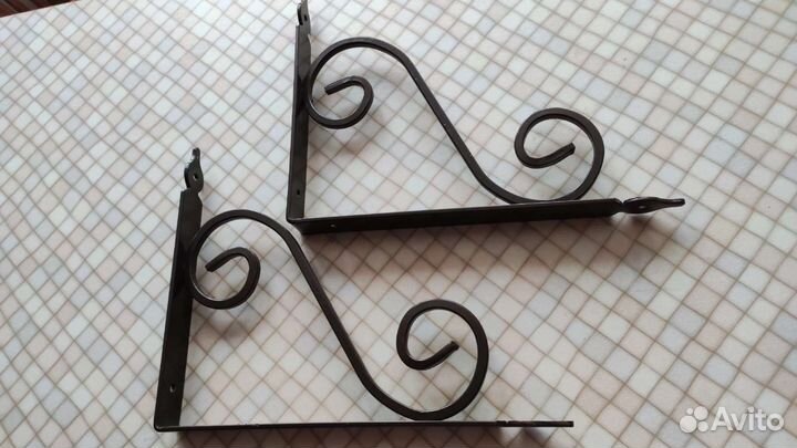 Уголки для полки