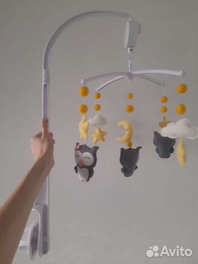 Мобиль на детскую кроватку