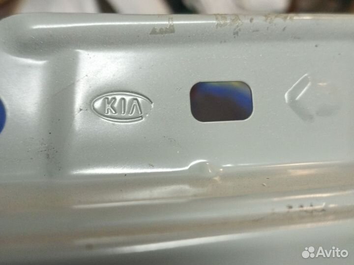 Крыло переднее правое kia pride 14-17