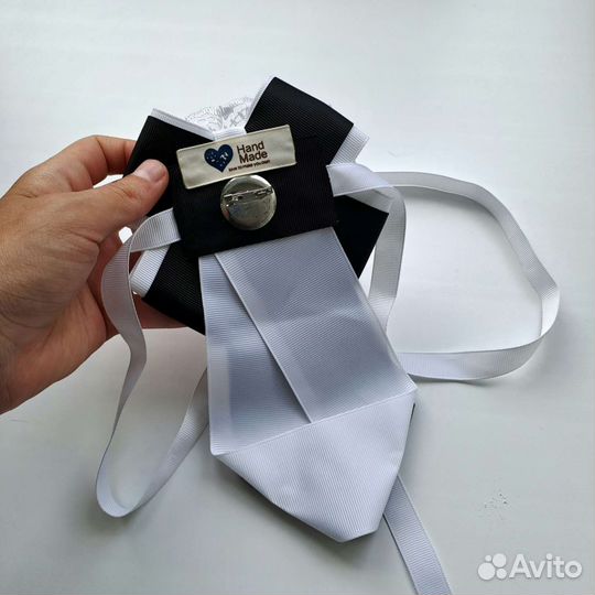 Школьный галстук брошь для девочки ручная работа