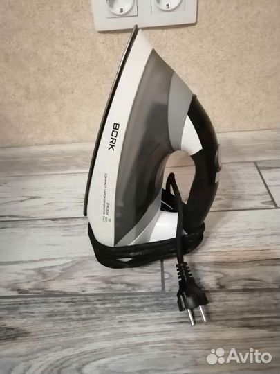 Утюг Bork I604 / I603 / I780. Чайник Bork k730
