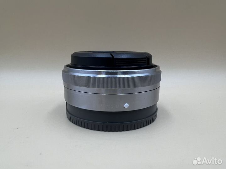 Sony 16mm f/2.8e