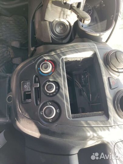 В разборе ваз лада Гранта с кондиционером