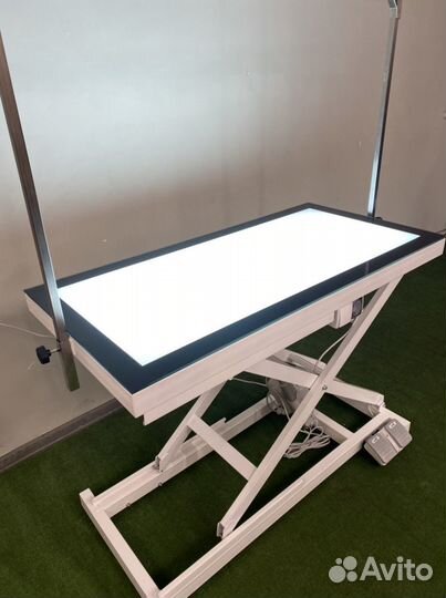 Стол для груминга с LED подсветкой