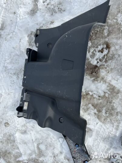 Обшивка багажника накладка Renault Duster