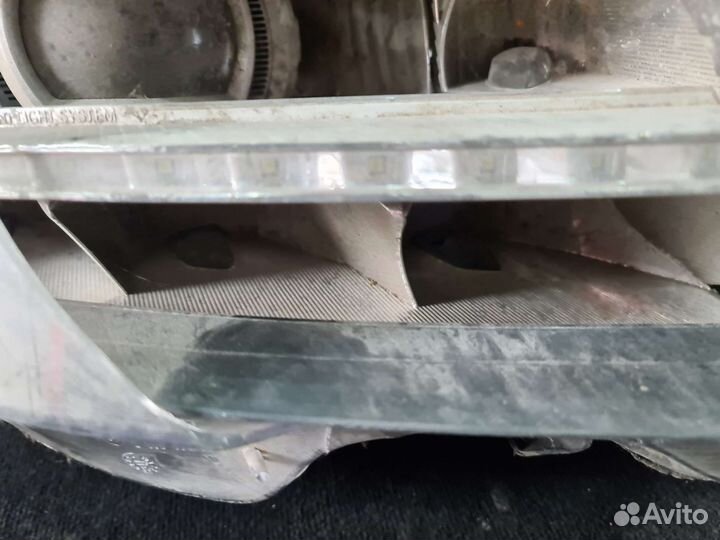 Фара правая битая Mercedes CLS218