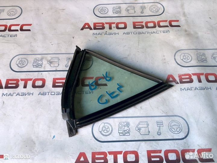 Стекло двери на honda accord CF4 F20B