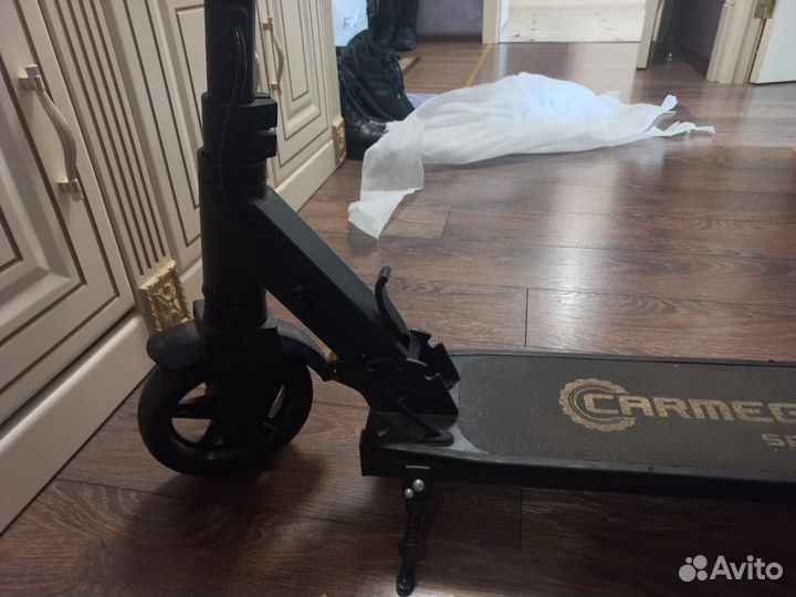 Продаю электросамокат carmega sparrow