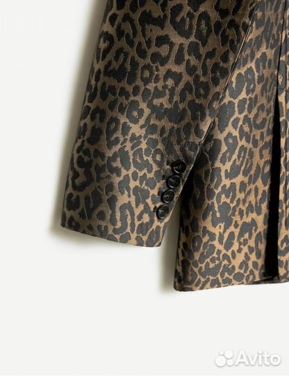 Однобортный блейзер из жаккарда