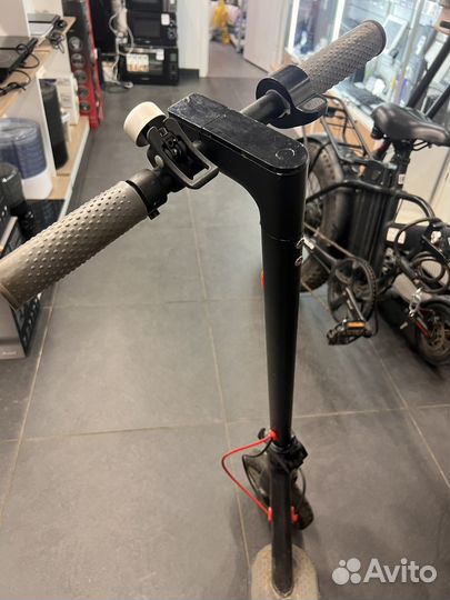 Самокат Xiaomi m365 pro на запчасти