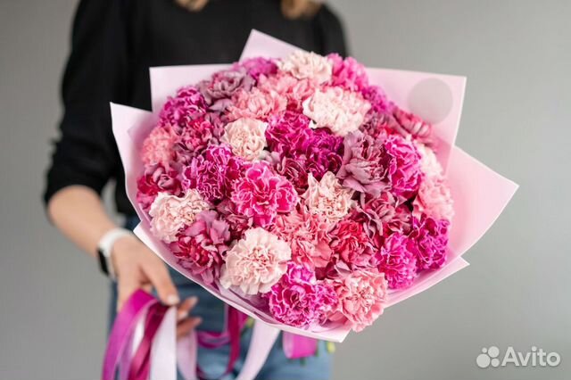 Букеты из гвоздик