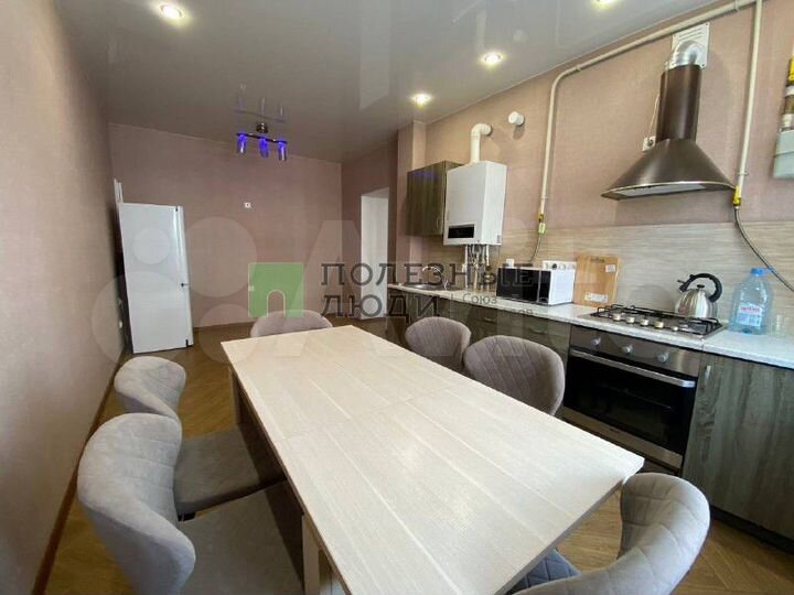 3-к. квартира, 101,5 м², 2/5 эт.