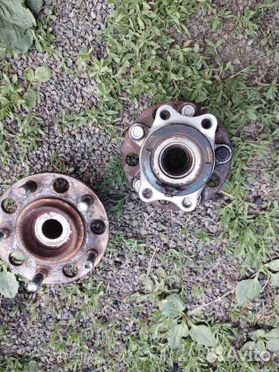 Задние ступицы,датчики absMitsubishi outlander xl