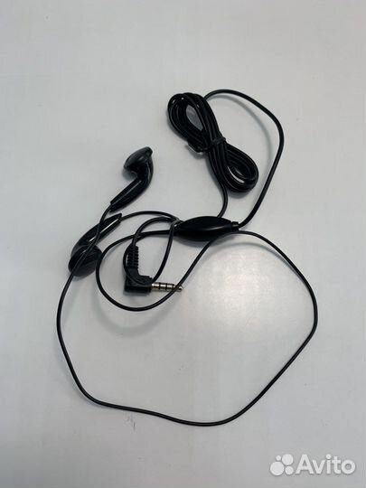 Наушники проводные