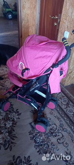 Прогулочная коляска