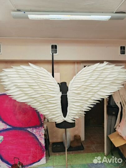 Крылья ангела белые