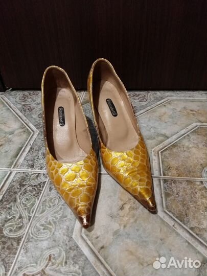 Женские туфли