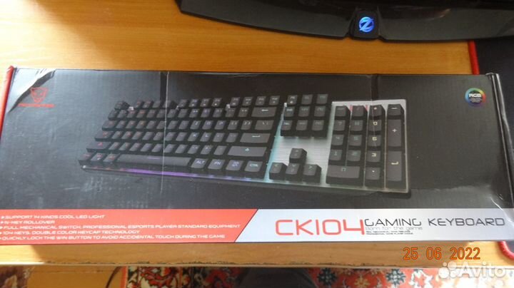 Игровая клавиатура проводная Motospeed CK104
