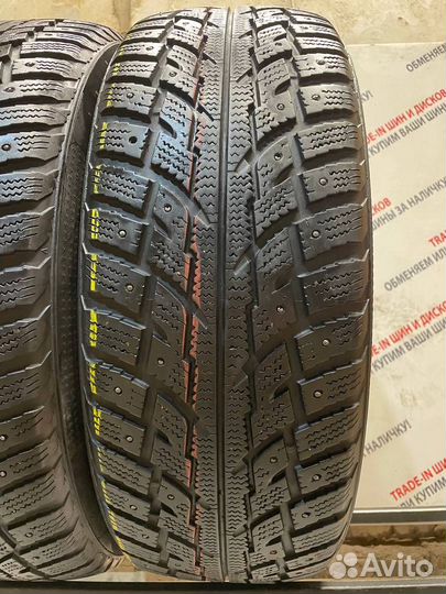 Kumho I'Zen RV Stud KC16 225/65 R17 106T