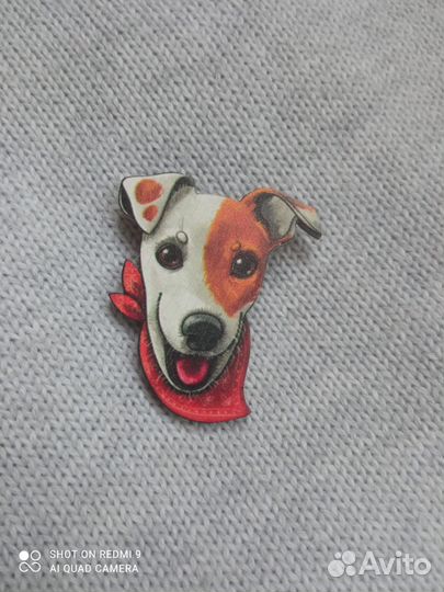 Брошь Значок Новый